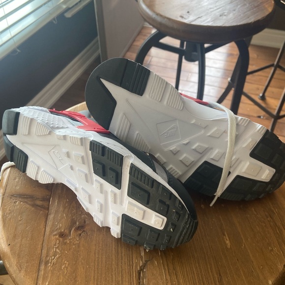 Nike Huarache Run - Picture 2 of 5